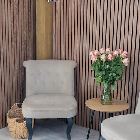 Vinoport Apartmanhaz 3* Еґер