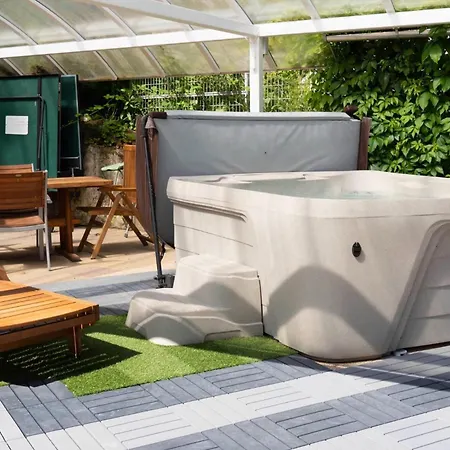 Апарт-готель Vinoport Apartmanhaz 3*