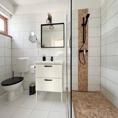 Vinoport Apartmanhaz Hotel apartamentowy Eger