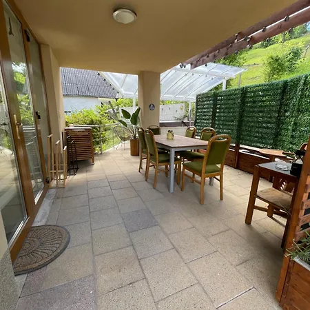 Hotel apartamentowy Vinoport Apartmanhaz