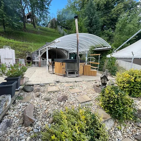 Vinoport Apartmanhaz Hotel apartamentowy